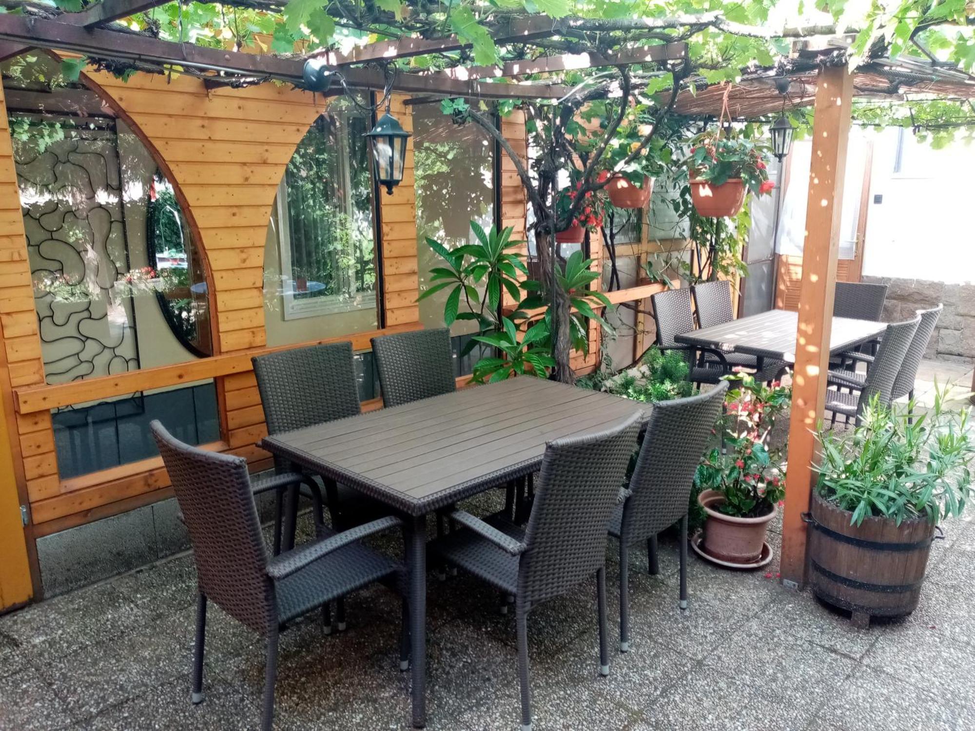 Apartmán Csaladi Vendeghaz Eger Exteriér fotografie