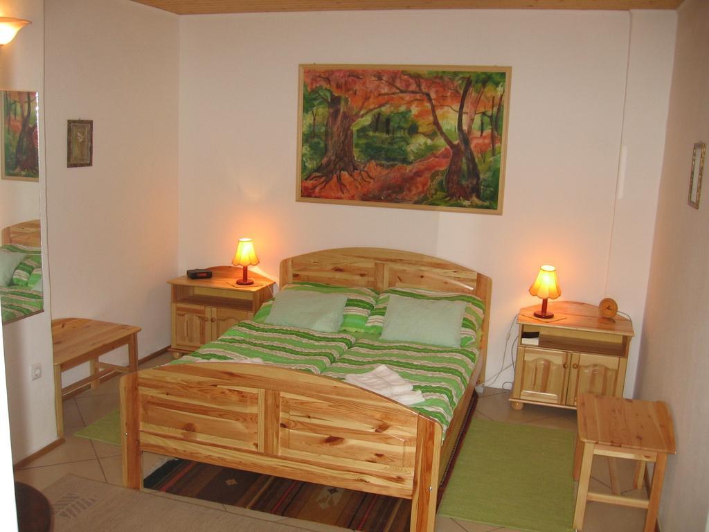 Apartmán Csaladi Vendeghaz Eger Pokoj fotografie